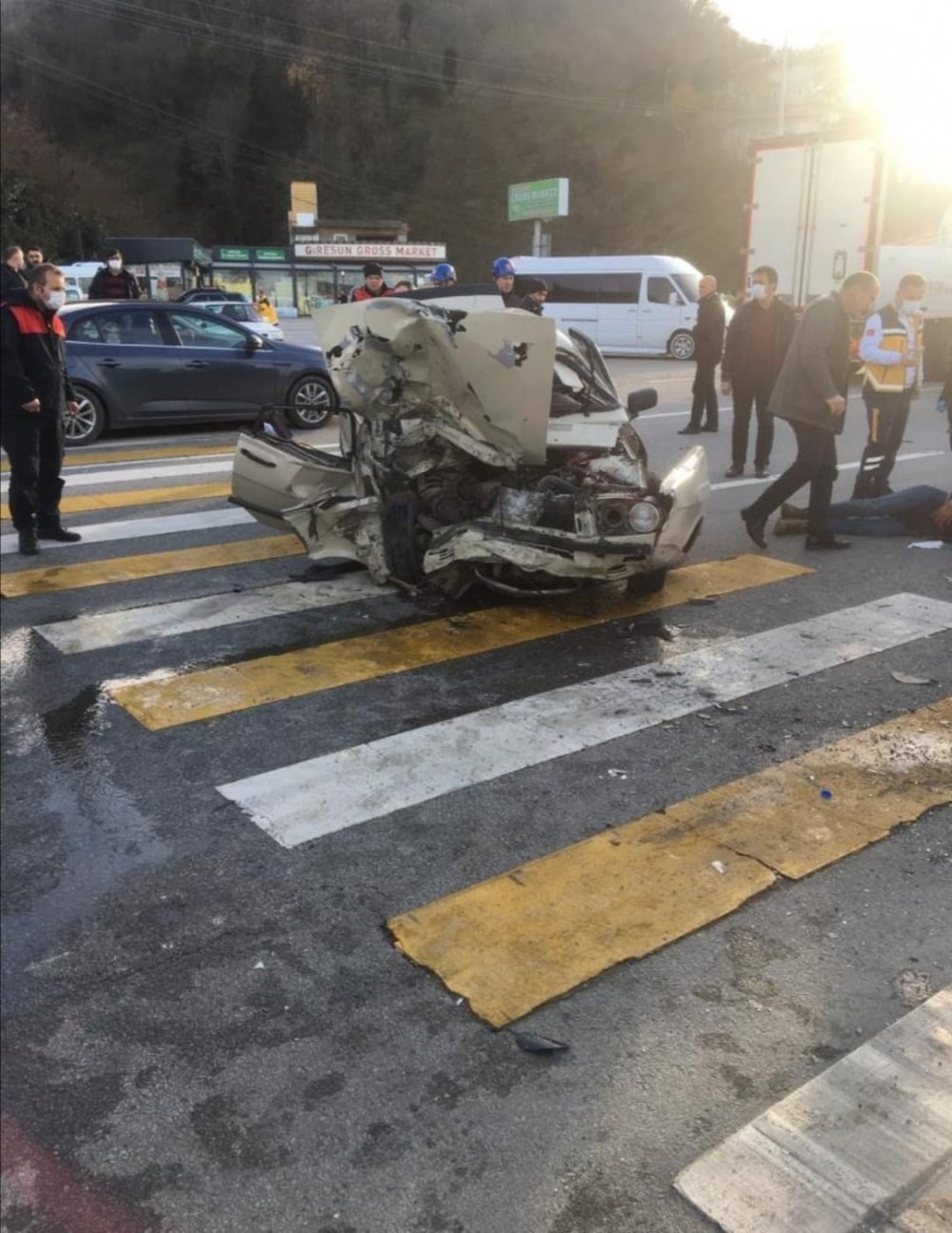 Trabzon plakalı araç kaza yaptı! 1 Ölü 1 yaralı