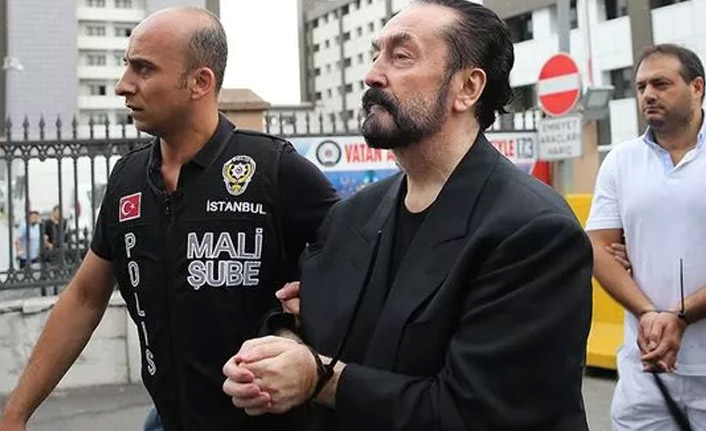 Adnan Oktar'a 9 yaşındaki öz kızını getirip taciz edilmesine göz yumdu!