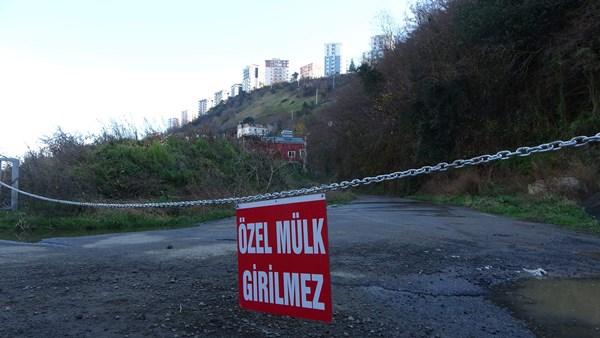Trabzon'da kamulaştırma yapılmadığını iddia eden kişi yolu 4. kez kapattı
