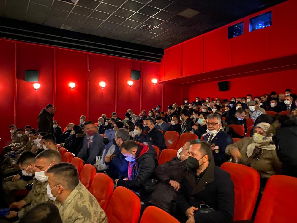 Trabzon’da Eren filmine özel gösterim! Hep birlikte izlediler