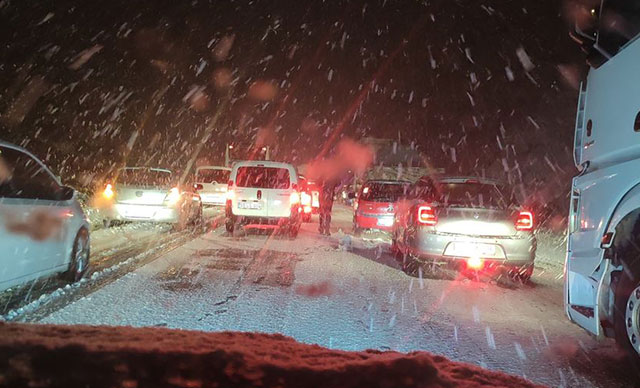 Samsun- Ankara kara yolu çift yönlü trafiğe kapandı