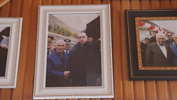 69 yaşındaki Hüseyin Eroğlu'nun devlet adamları koleksiyonu