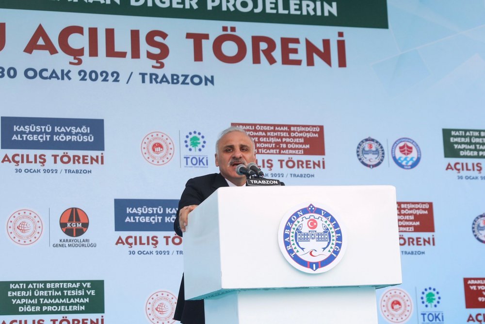 Cumhurbaşkanı Erdoğan Trabzon'da! Önce projeleri açıkladı sonra muhalefete yüklendi