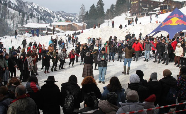 Ayder'de kar festivali devam ediyor