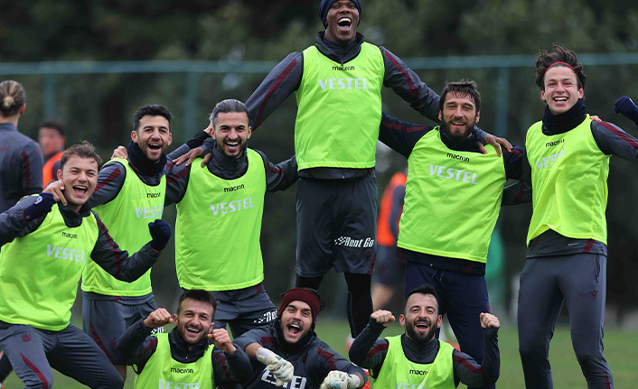 Trabzonspor Kasımpaşa'ya hazırlanıyor! Kouassi idmanda...