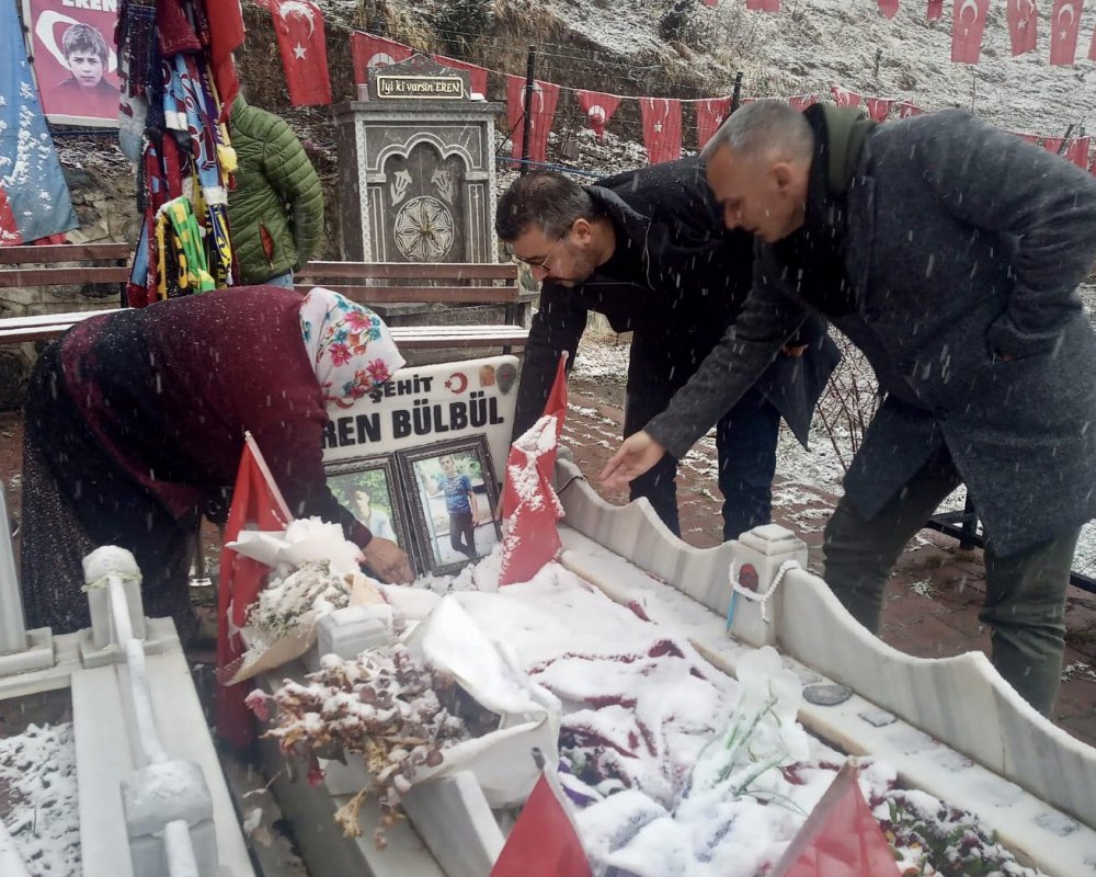 Antalyaspor yöneticileri Eren Bülbül ile Özkan Sümer'in mezarını ziyaret etti