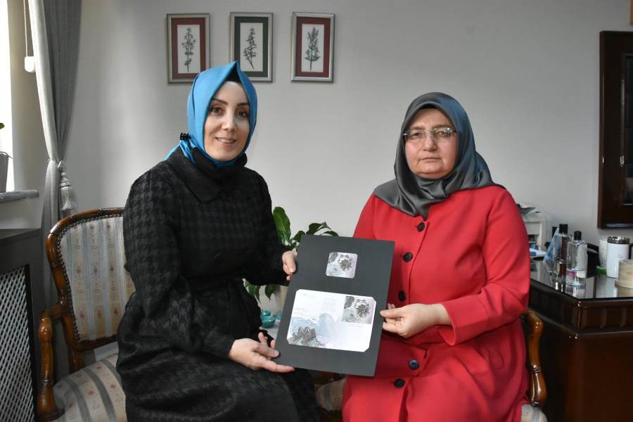 Bahar Ayvazoğlu'ndan Trabzon Olgunlaşma Enstitüsü'ne ziyaret