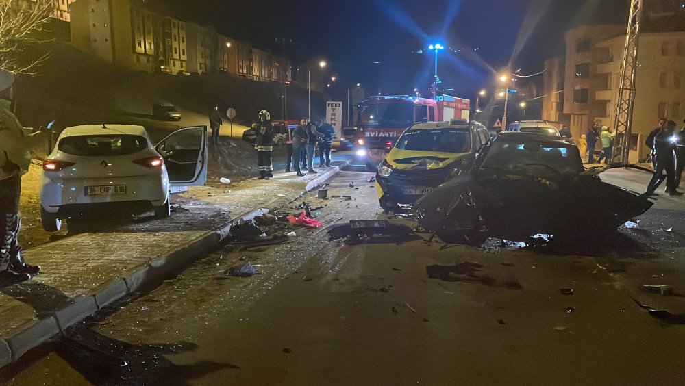 Bayburt Trabzon yolunda kaza! 4 asker yaralı