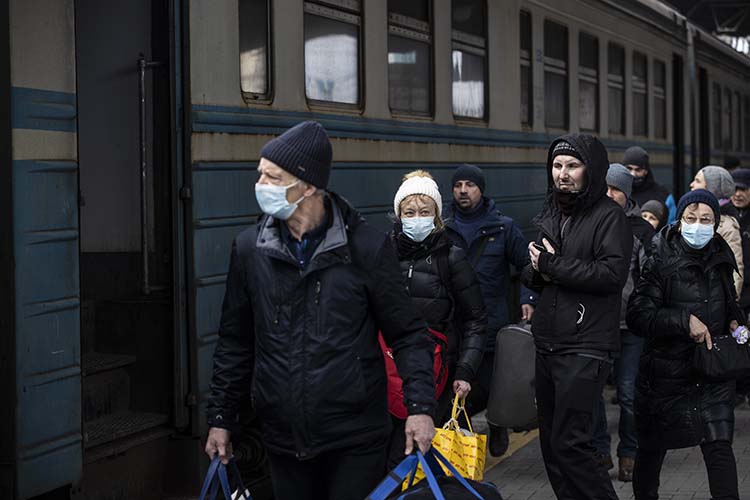 Kiev'den tahliyeler devam ediyor