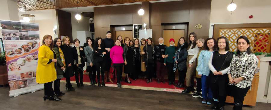 Trabzon'da kadın gazeteciler Kadınlar gününde bir araya geldi