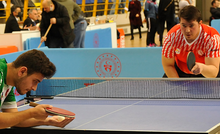 Trabzon'da masa tenisi turnuvası sona erdi