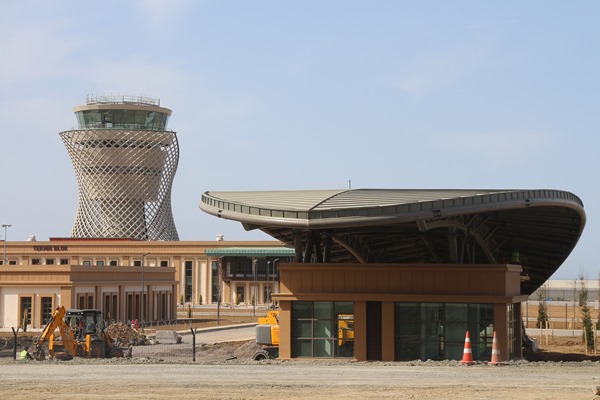 Rize-Artvin Havalimanı'na ilk uçak iniyor