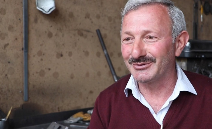 Trabzonlu Necati usta, 40 yıldır kara kilit üretiyor