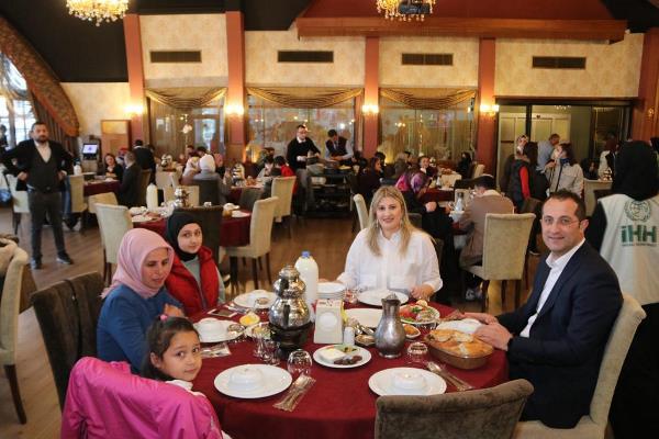Başkan Osman Nuri Ekim yetim çocuklarla buluştu