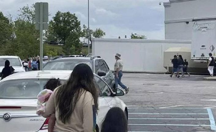 ABD'de alışveriş merkezinde silahlı saldırı