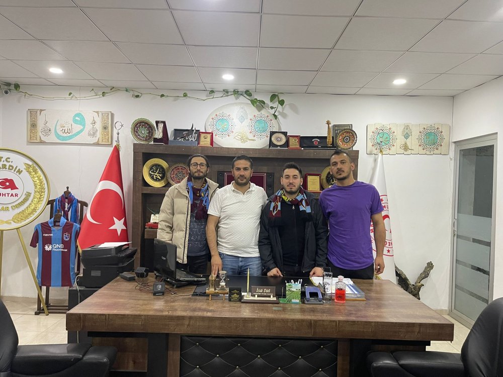 Üniversiteli Trabzonsporlulara genç muhtar sahip çıktı