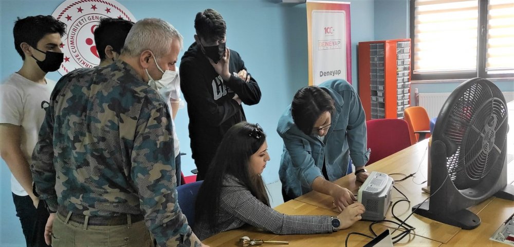Trabzon'daki "Deneyap Teknoloji Atölyesi"ne öğrenci alınacak
