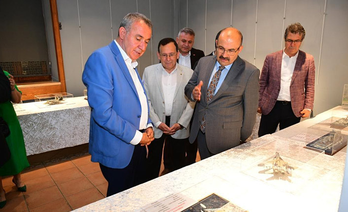 Trabzonlu inşaat mühendisi çocukluk hayalini sergiye açtı, yoğun ilgi görüyor