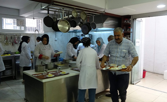 Trabzon'da turizm sezonunda aşçılık kursuna yoğun ilgi var