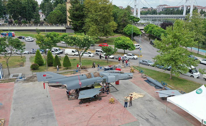 Samsun'da F4 savaş uçağı karadan yürütülecek