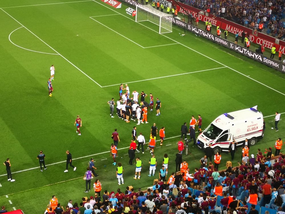 Trabzonspor’da şok! Visca sedye ile sahayı terk etti