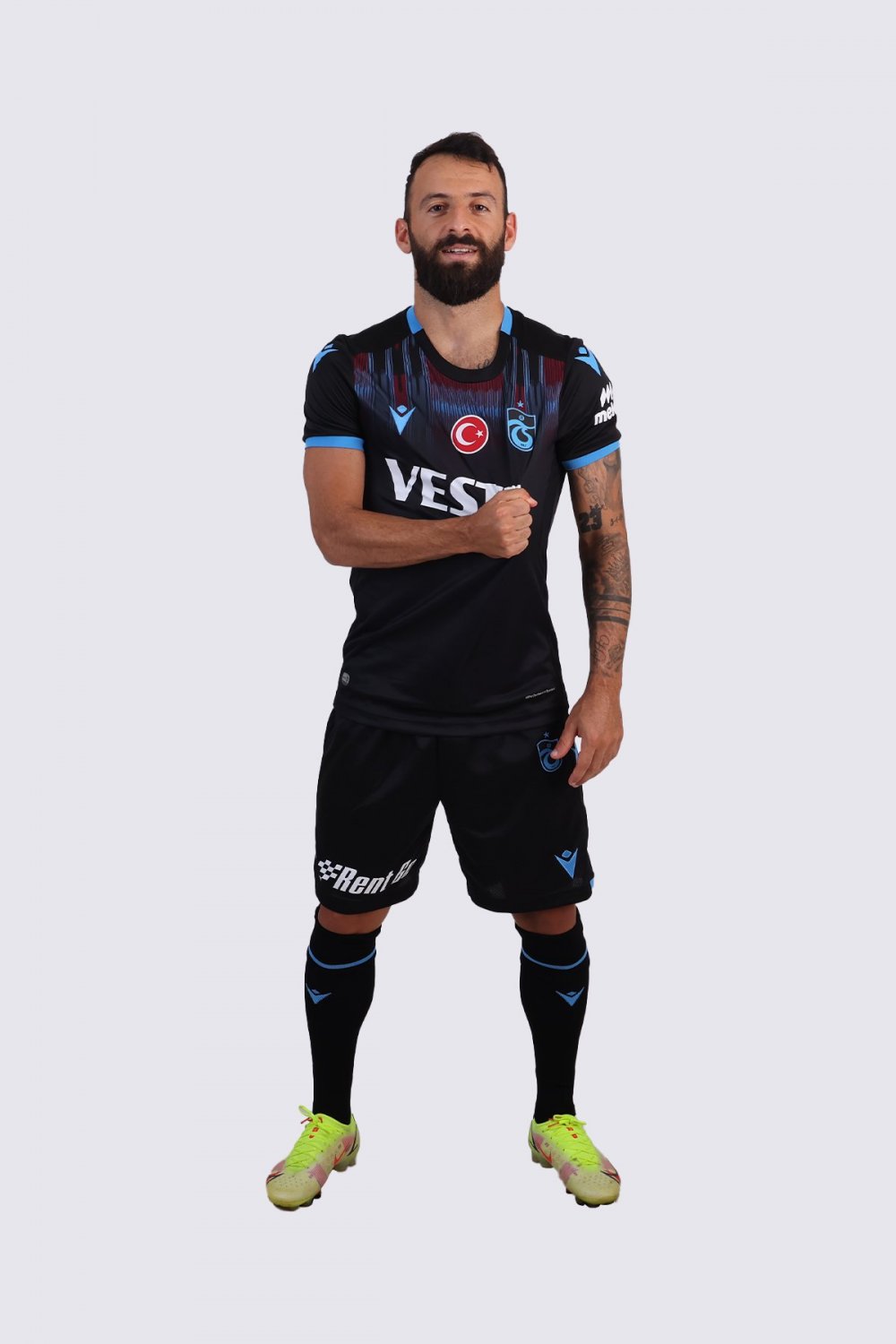 Trabzonspor’un yeni forması belli oldu