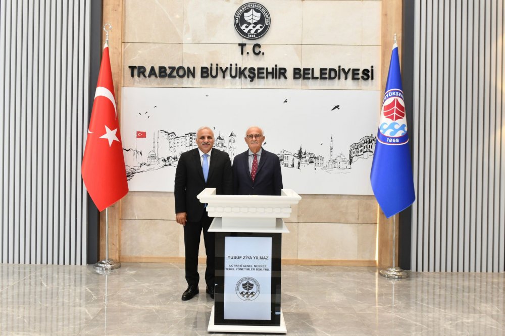 Yusuf Ziya Yılmaz, Trabzon Büyükşehir Belediyesini ziyaret etti