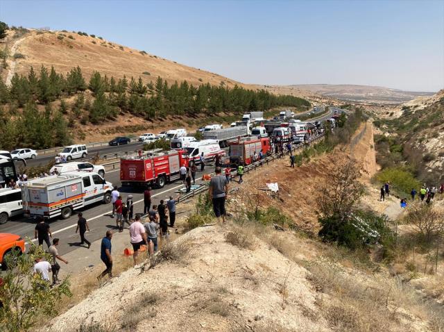 Gaziantep'te feci kaza! 3 itfaiyeci, 2 sağlıkçı, 2 gazeteci ile toplamda 16 kişi hayatını kaybetti