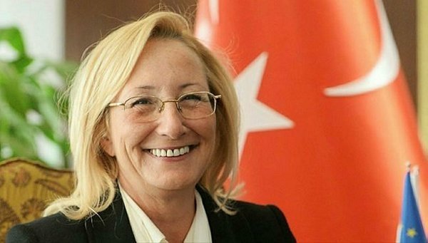 Prof. Beril Dedeoğlu hayatını kaybetti - Beril Dedeoğlu kimdir?