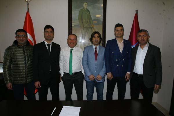 1461 Trabzon'da yeni teknik adam imzayı attı