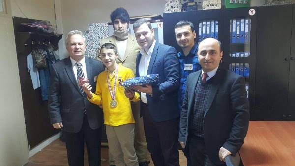 Trabzon 24 Şubat Okulu'nun Şampiyonu Avrupa Şampiyonu'nu devirdi