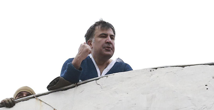 Devrik lider Saakaşvili intihar etmek istedi!