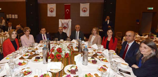 Trabzon, TTSO iftarında buluştu