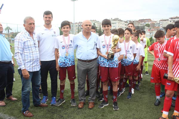 Trabzonspor U13  şampiyon oldu!