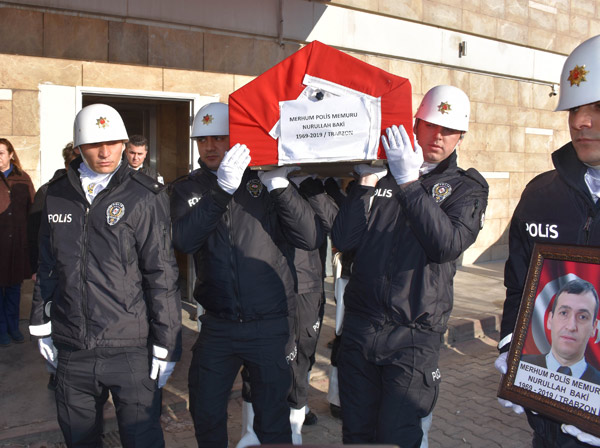 Trabzonlu Polis hayatını kaybetti