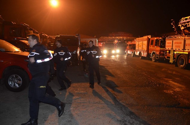 Trabzon'da sağlıkçılar ve itfaiye görevlileri yeni yıla çalışarak girdi