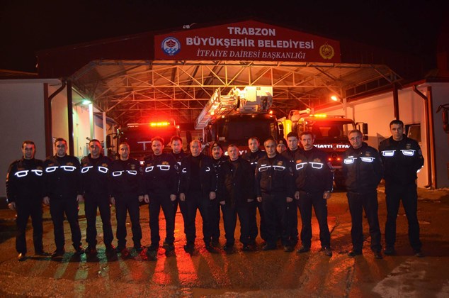 Trabzon'da sağlıkçılar ve itfaiye görevlileri yeni yıla çalışarak girdi