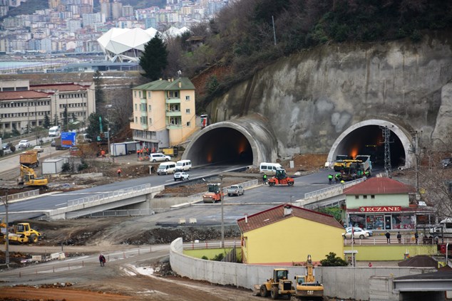 Trabzon'da yonca kavşak şekilleniyor