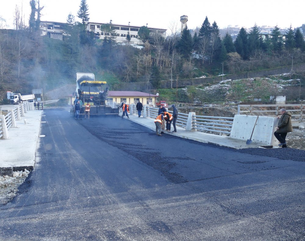 Trabzon'da o köprü hizmete girdi!