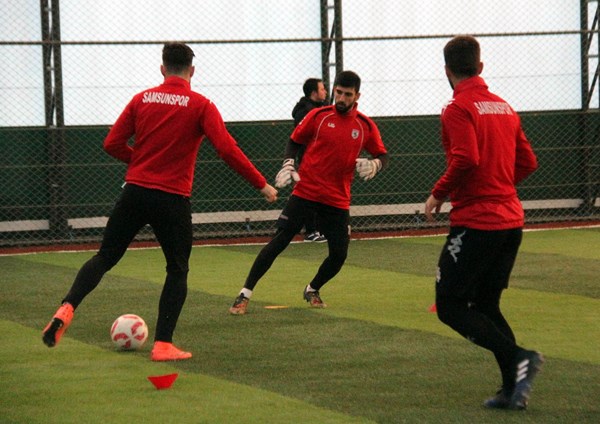 Samsunspor küme düşmeme telaşında