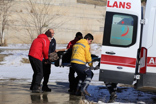 Hava ambulansı hamile kadın için havalandı