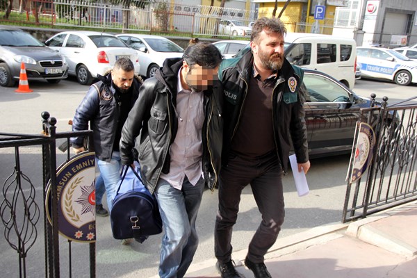 Samsun'da 28 polise ByLock gözaltısı