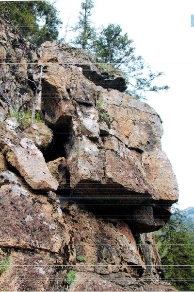 Sümela Manastırı'nda 1600 tonluk kaya endişesi