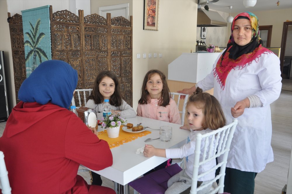 Trabzon'da Çocuklarının eğitimi için iş hayatına atıldı