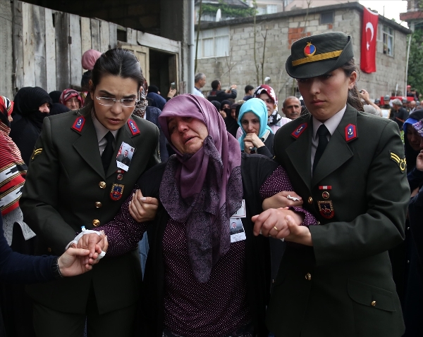 Şehit Soner Fazlıoğlu'nun cenazesi Rize'de
