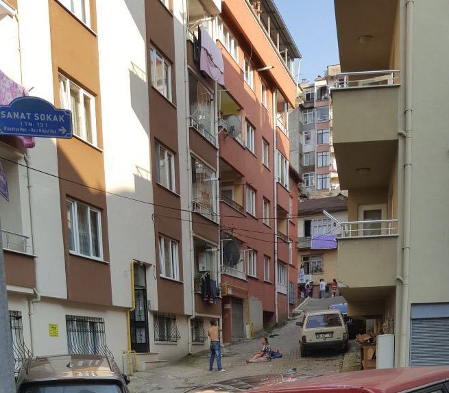 Kardeş kavgası kanlı bitti! 1 ölü