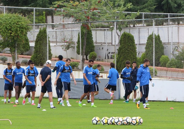 Trabzonspor Gençlerbirliği hazırlıklarını sürdürdü