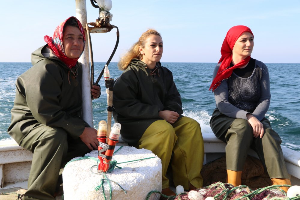 Karadeniz'in kadın balıkçıları 'Vira Bismillah' dedi 