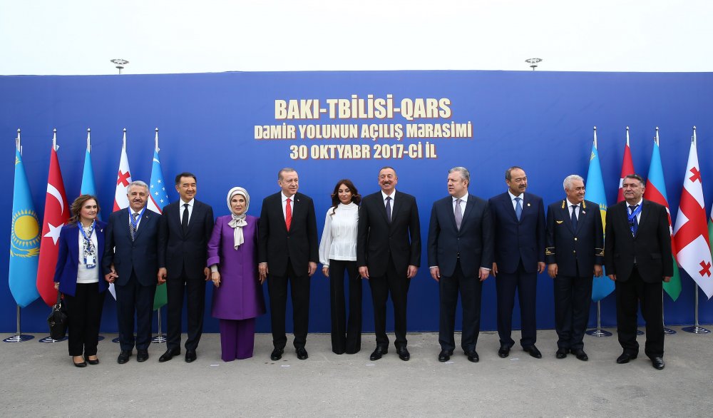 Bakü-Tiflis-Kars Demiryolu hattı açıldı
