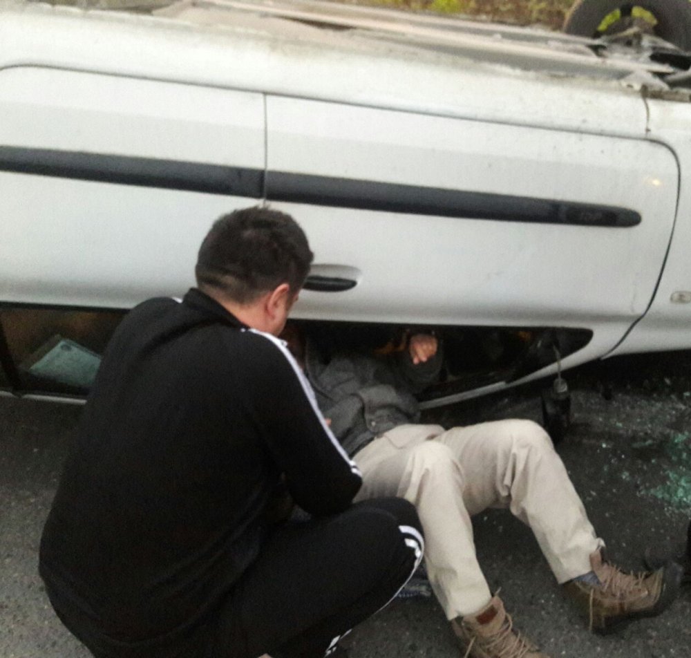 Feci kaza: Araba takla attı